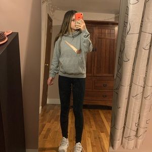 Nike women’s sweatshirt